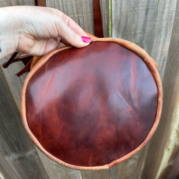 Vintage Handmade Leather Bucket Bag Brown Tassel Boho Chic Medium - Picture 4 of 10